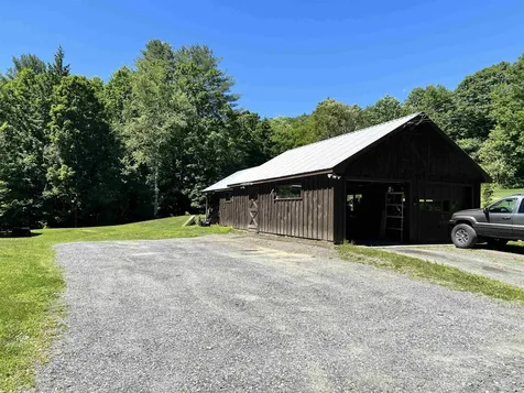 19 Lord Road Hartland VT 05048