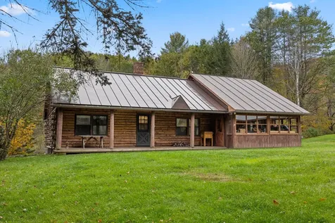 19 Lord Road Hartland VT 05048