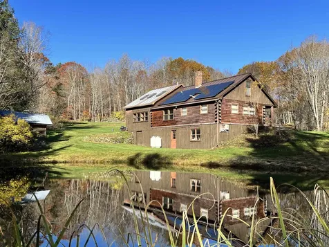 19 Lord Road Hartland VT 05048