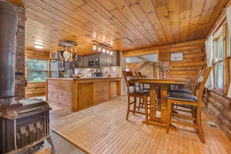 19 Lord Road Hartland VT 05048