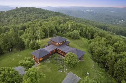 287 Bennett Road Barnard VT 05031