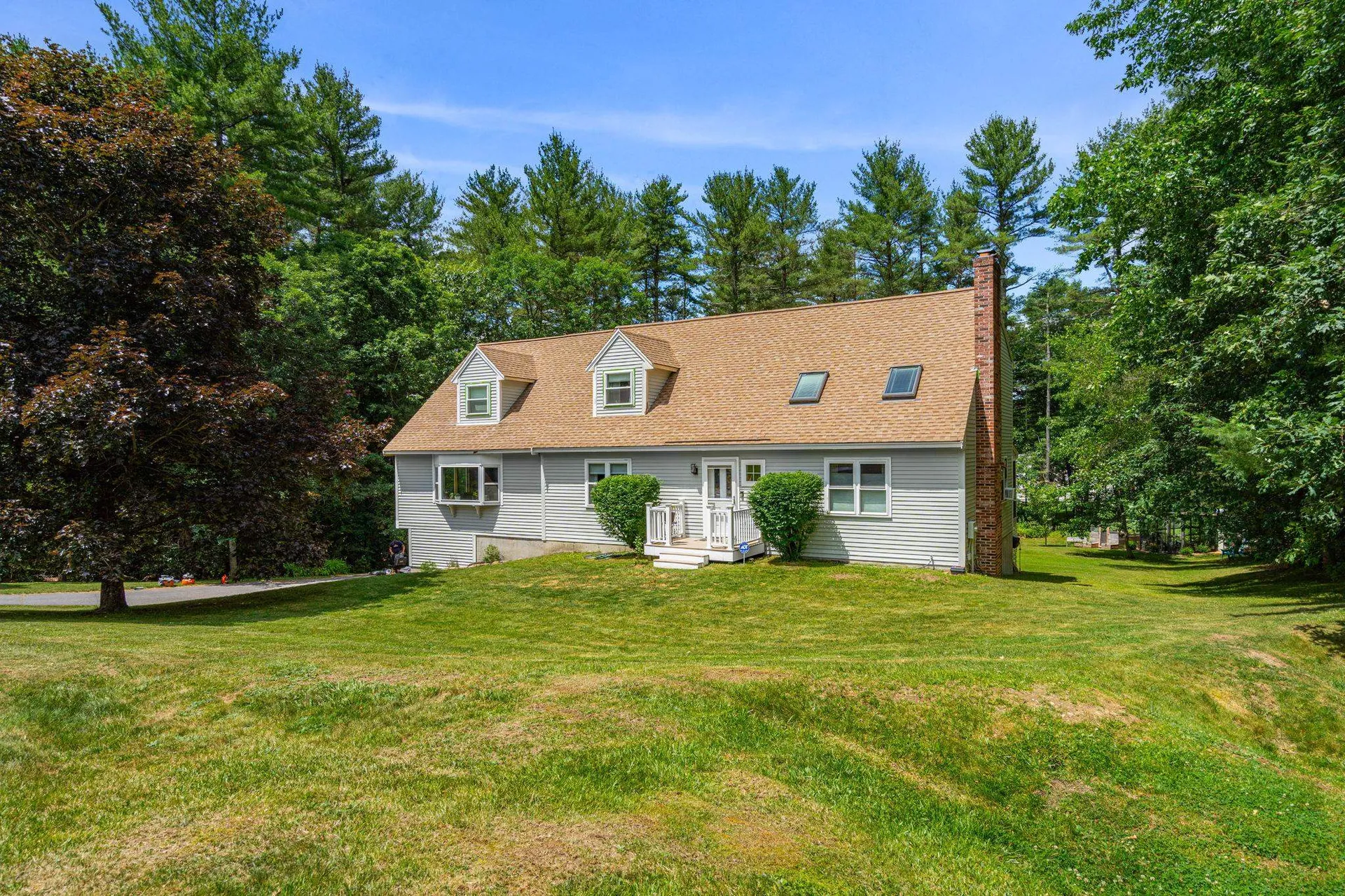 13 Twin Street Windham NH 03087