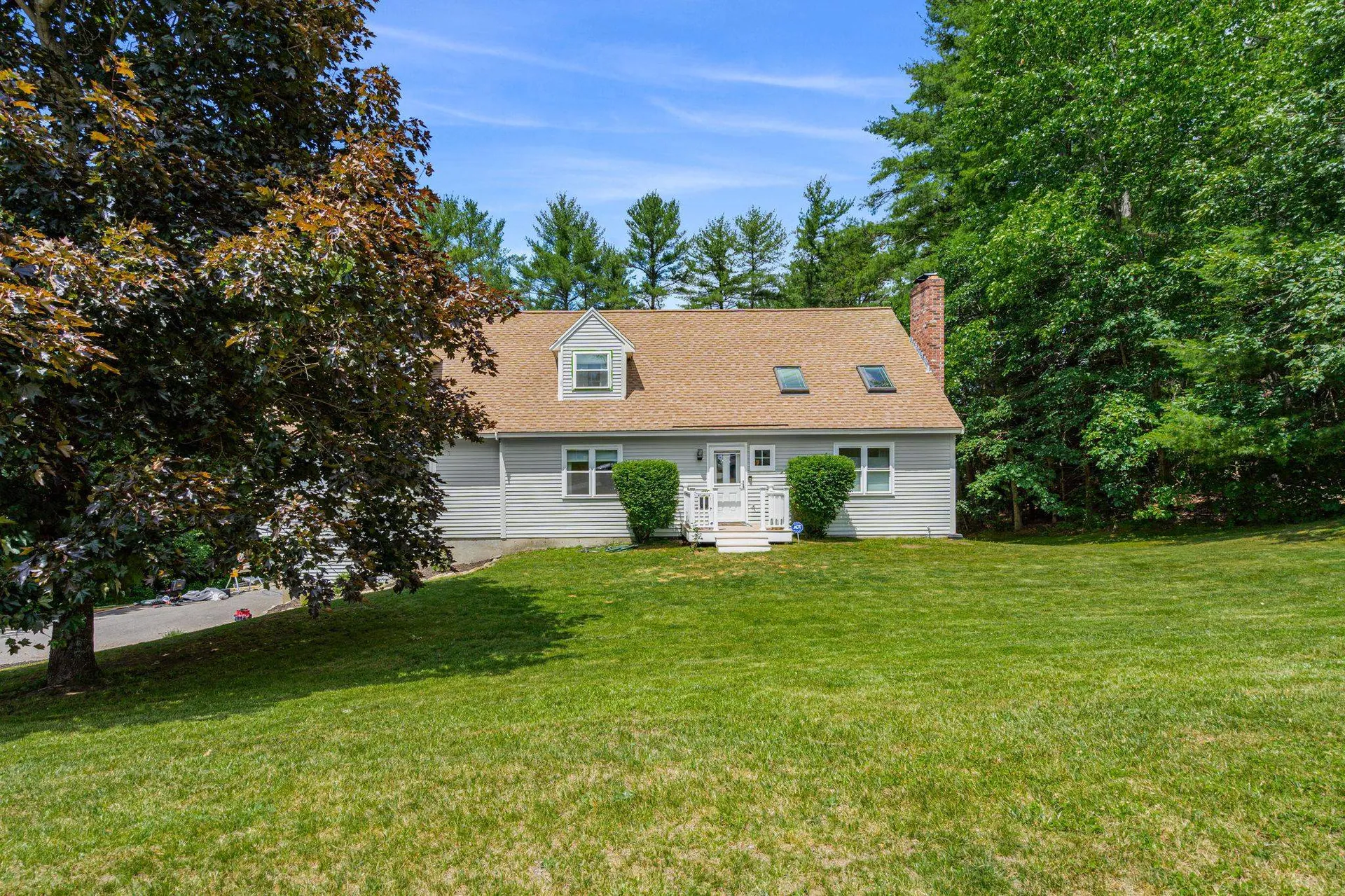 13 Twin Street Windham NH 03087