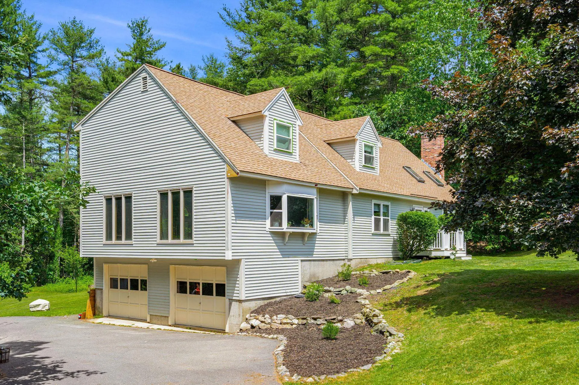 13 Twin Street Windham NH 03087
