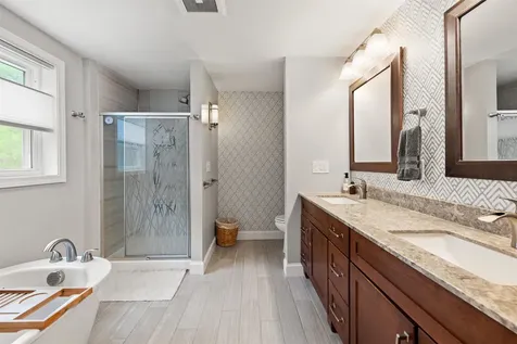13 Twin Street Windham NH 03087