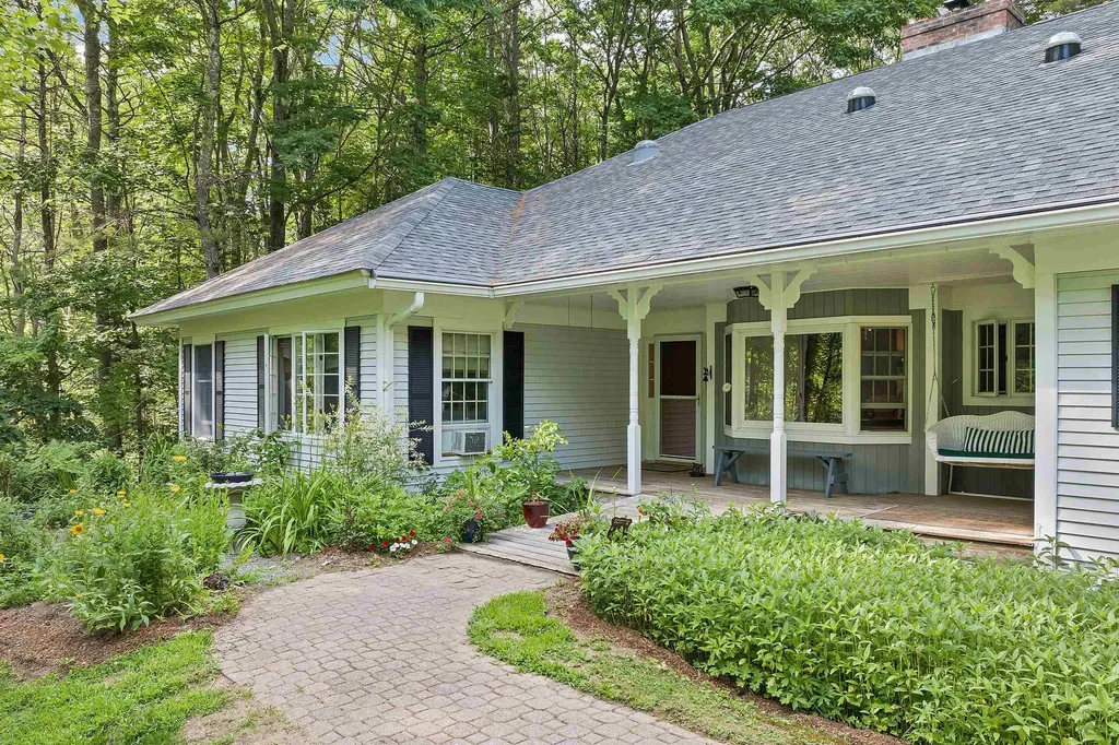 3 Applewood Drive Wolfeboro NH 03894