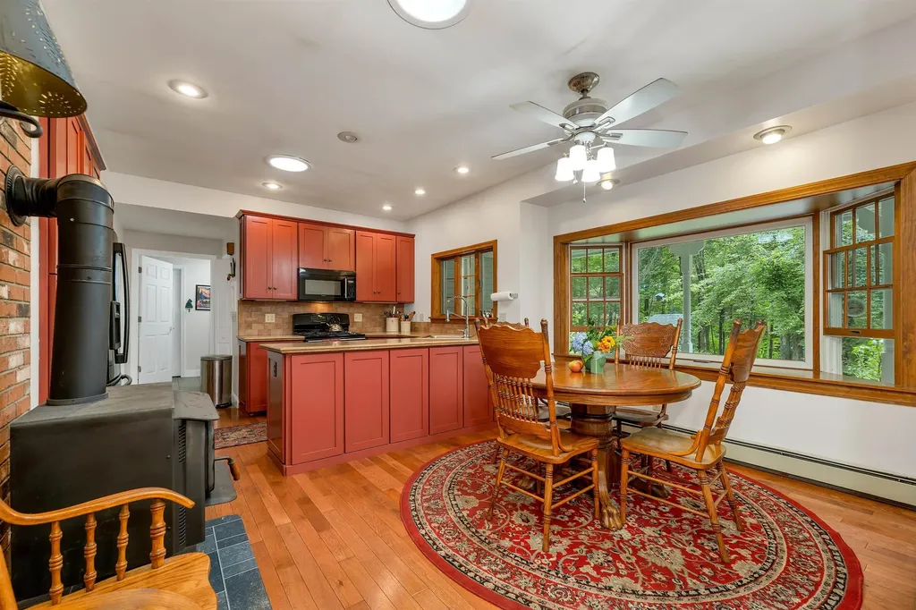 3 Applewood Drive Wolfeboro NH 03894
