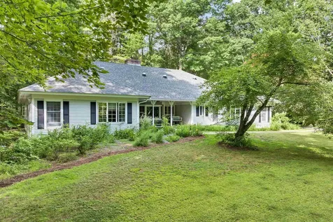 3 Applewood Drive Wolfeboro NH 03894