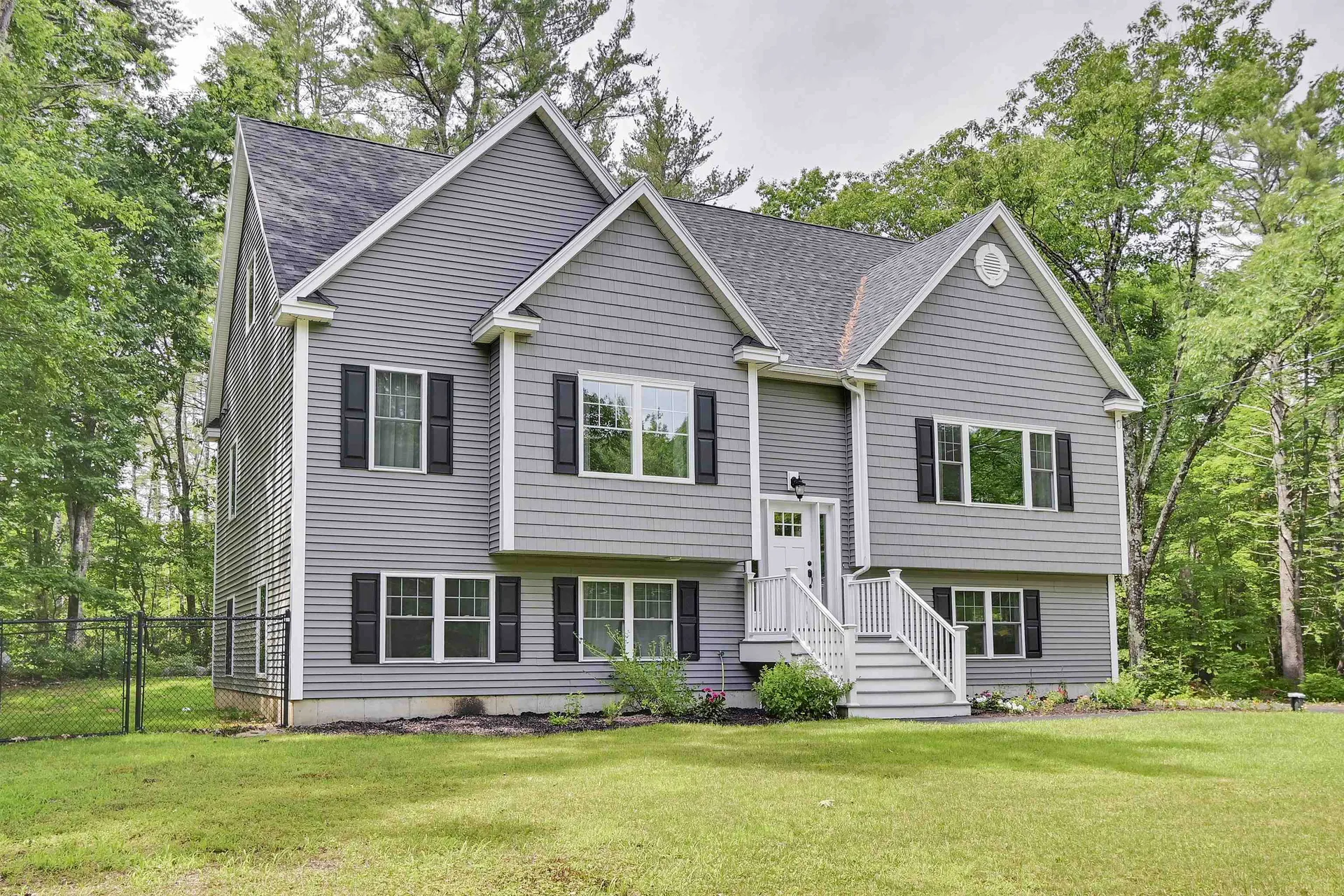 727 Washington Street Barrington NH 03825