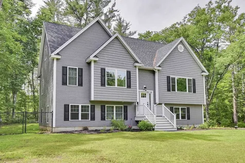 727 Washington Street Barrington NH 03825