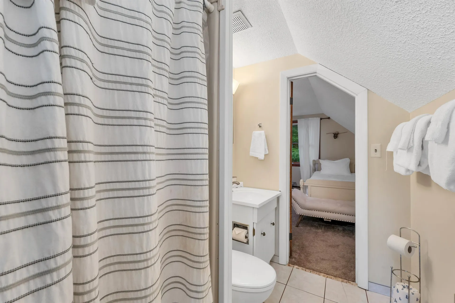 31 Area Road Gilford NH 03249