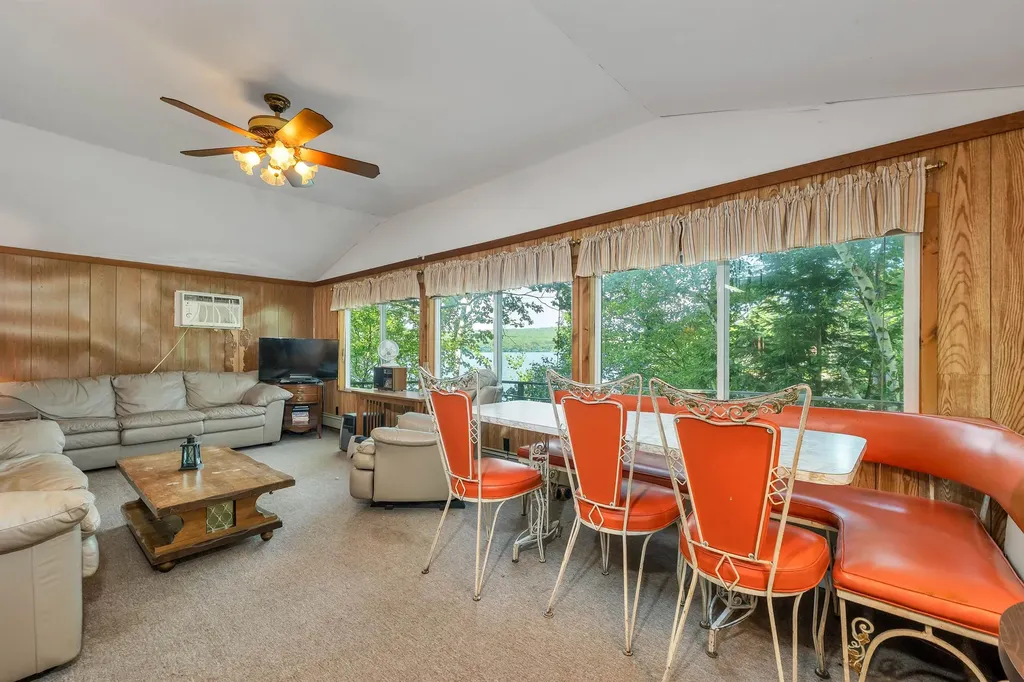 19 Canal Street Meredith NH 03253