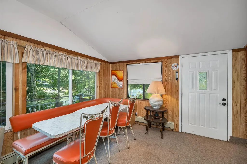19 Canal Street Meredith NH 03253