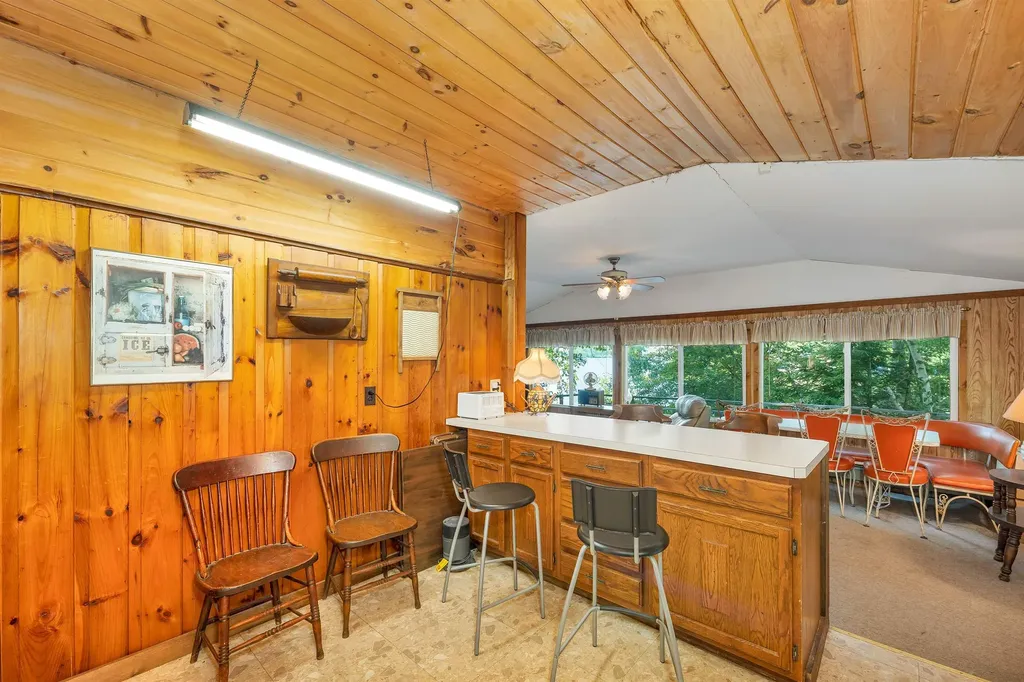 19 Canal Street Meredith NH 03253