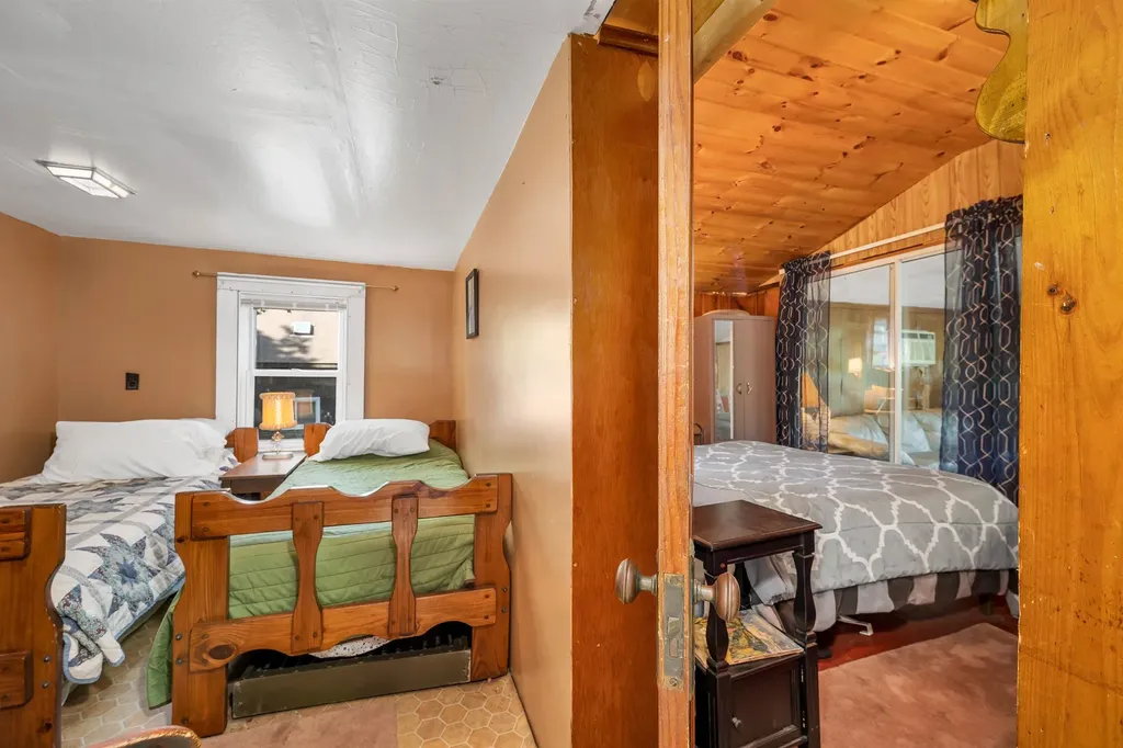 19 Canal Street Meredith NH 03253