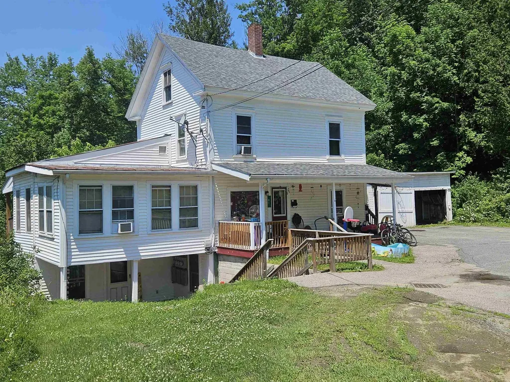 81 Assisqua Avenue St. Johnsbury VT 05819