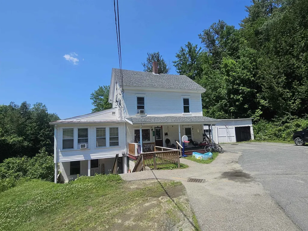 81 Assisqua Avenue St. Johnsbury VT 05819