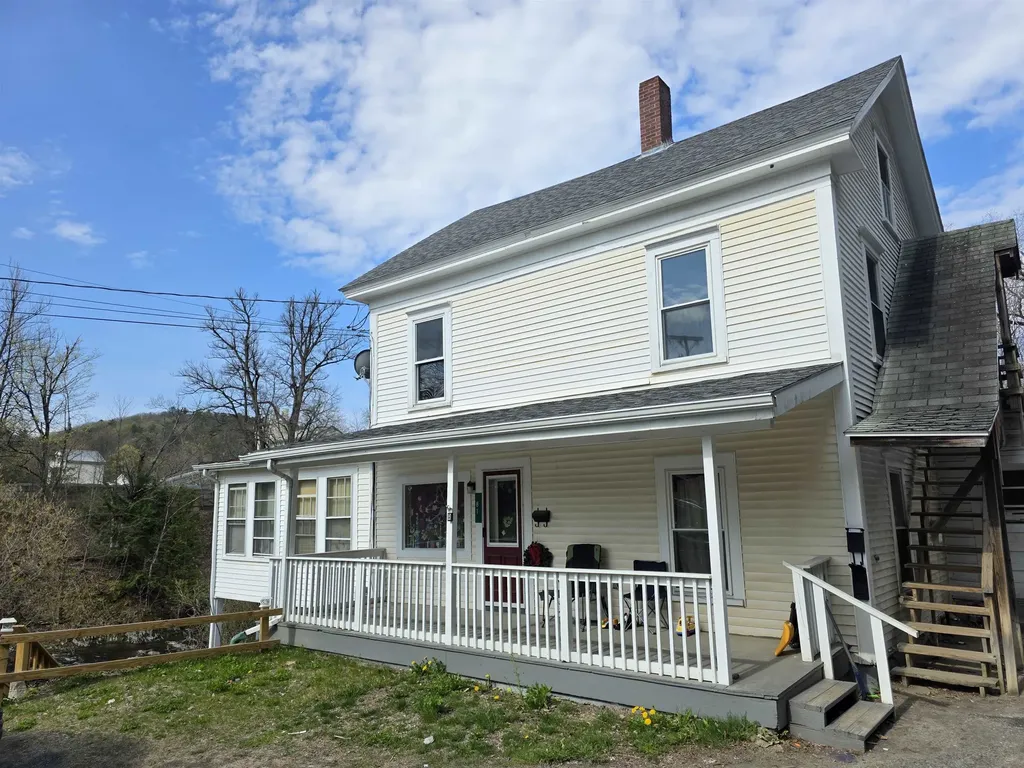 81 Assisqua Avenue St. Johnsbury VT 05819