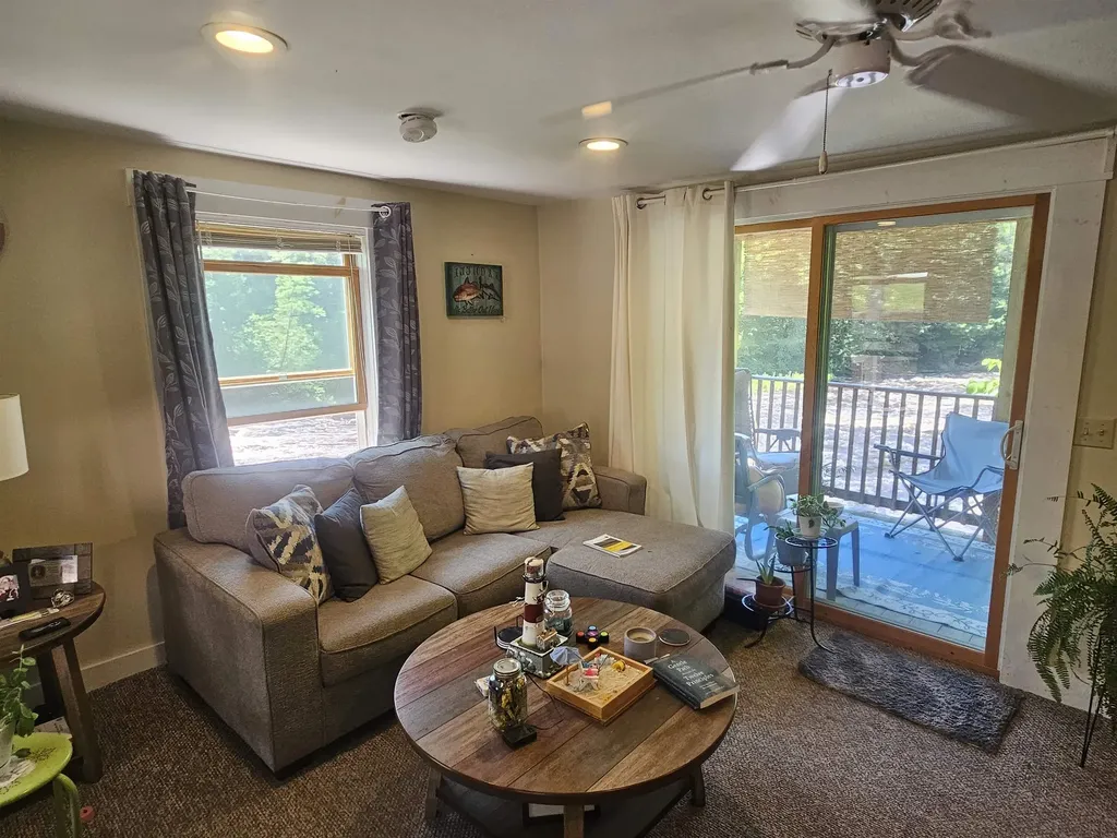 81 Assisqua Avenue St. Johnsbury VT 05819