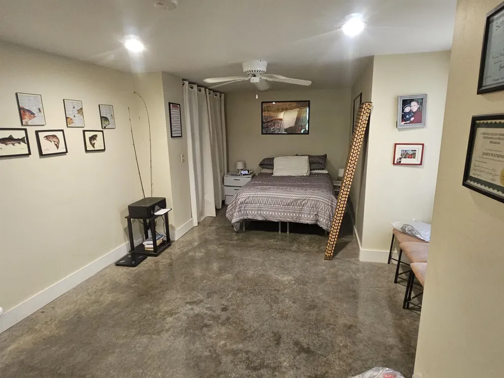 81 Assisqua Avenue St. Johnsbury VT 05819