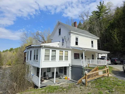 81 Assisqua Avenue St. Johnsbury VT 05819