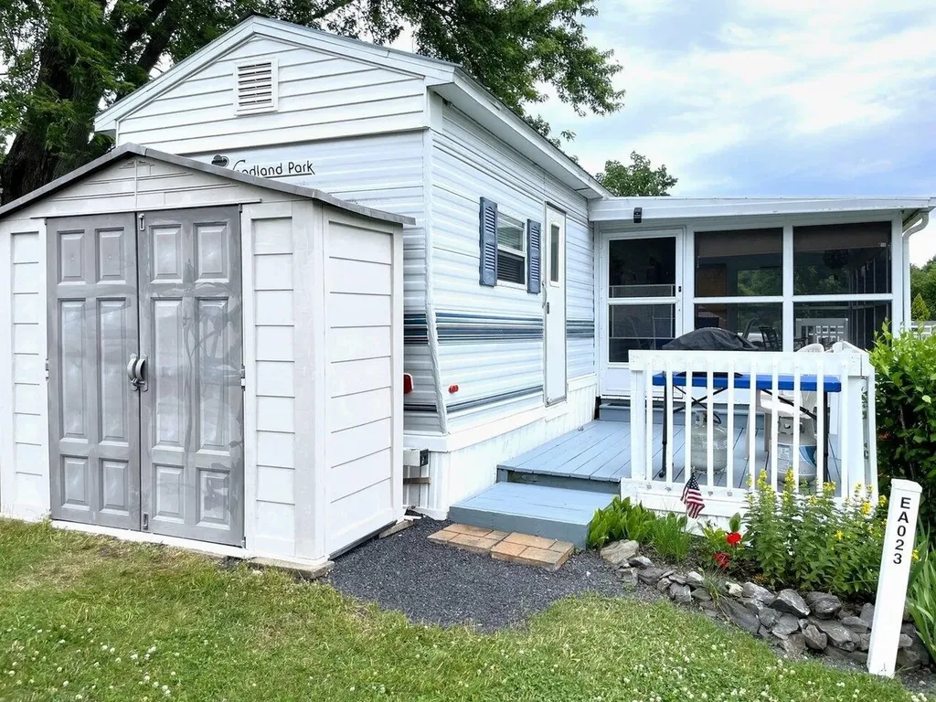 23 Eagle Lane South Hero VT 05486