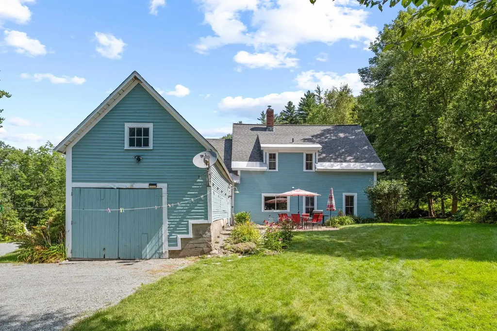 390 Coventry Road Benton NH 03785