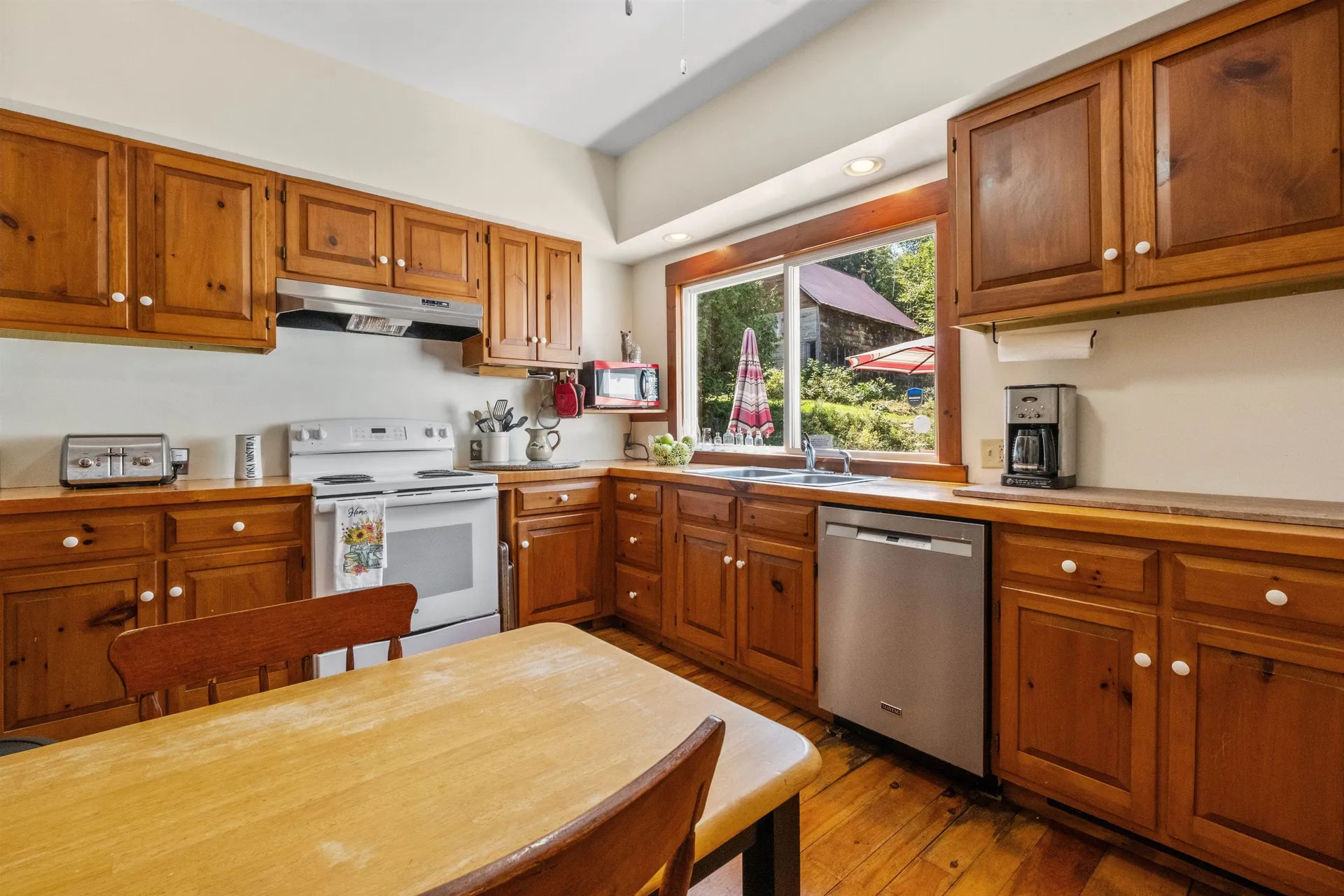 390 Coventry Road Benton NH 03785