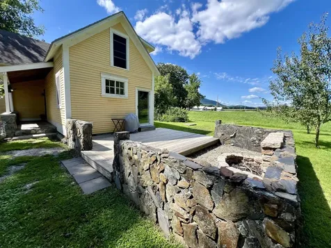 95 Windsor Road Claremont NH 03743