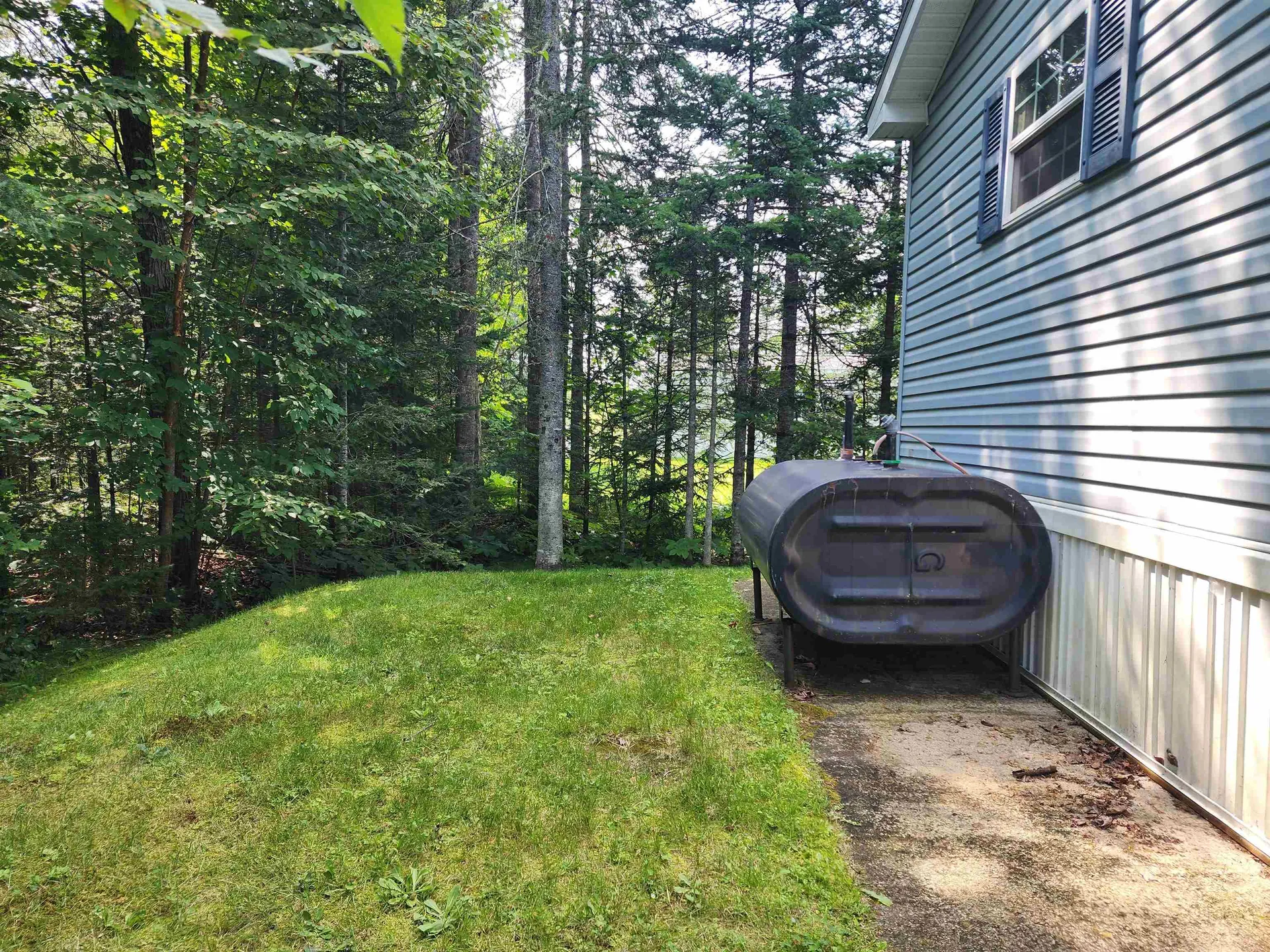 42 Country Village Road Whitefield NH 03598