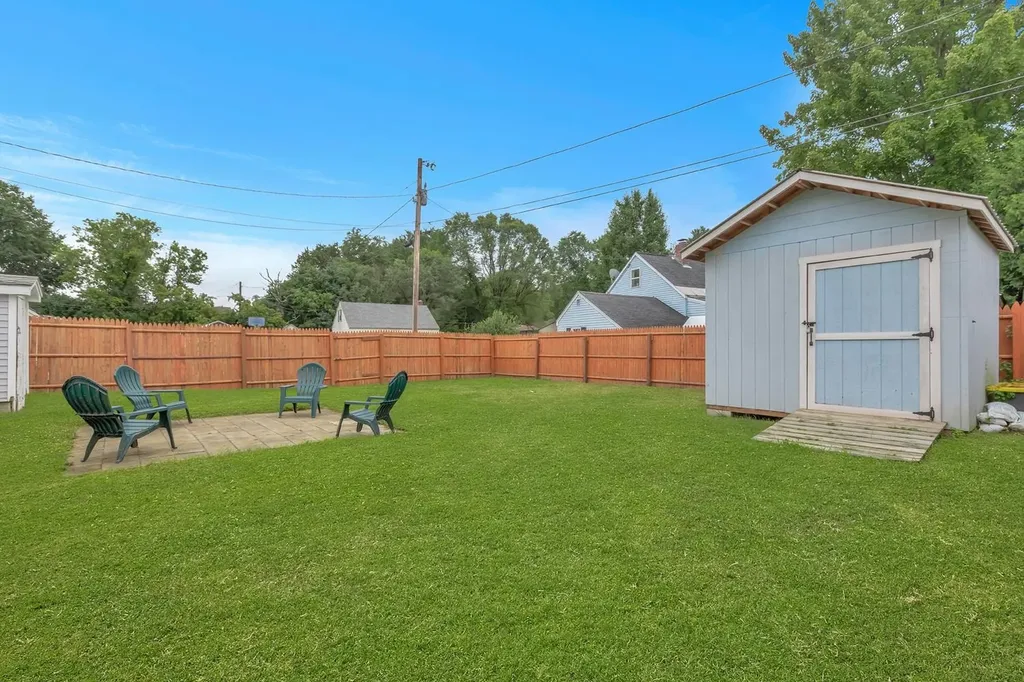 468 Vt Route 103 S Chester VT 05143-9461