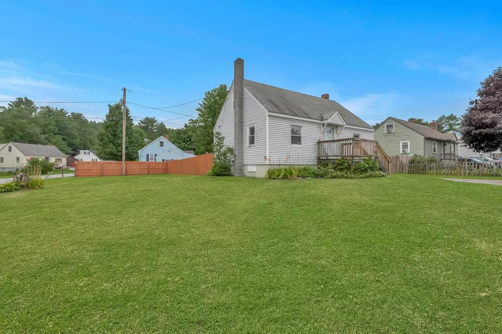 468 Vt Route 103 S Chester VT 05143-9461