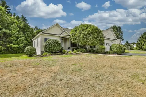 21 Cabot Lane Bedford NH 03110