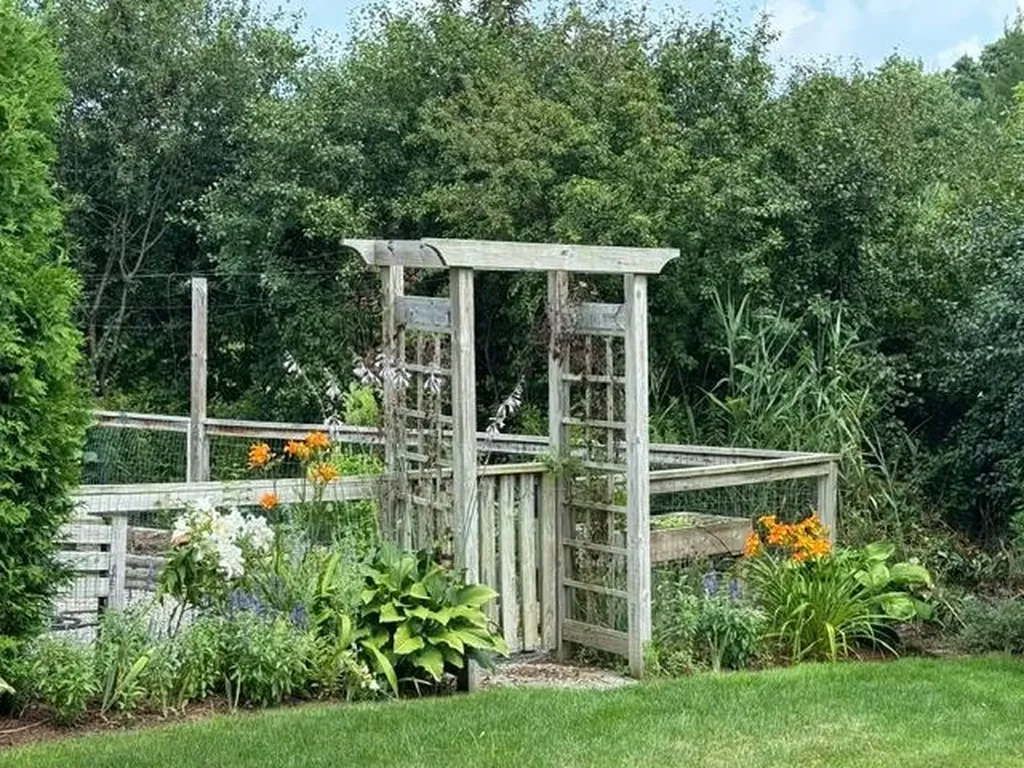 70 Foulsham Hollow Road South Burlington VT 05403