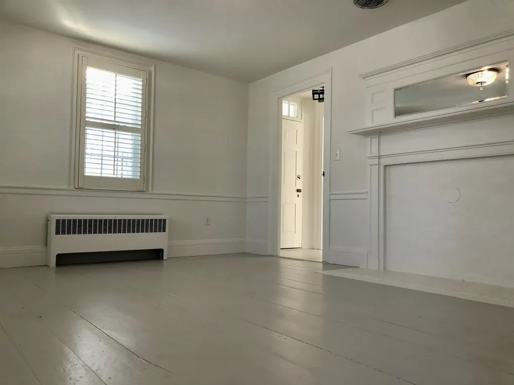 5 Kensington Road Hampton Falls NH 03844