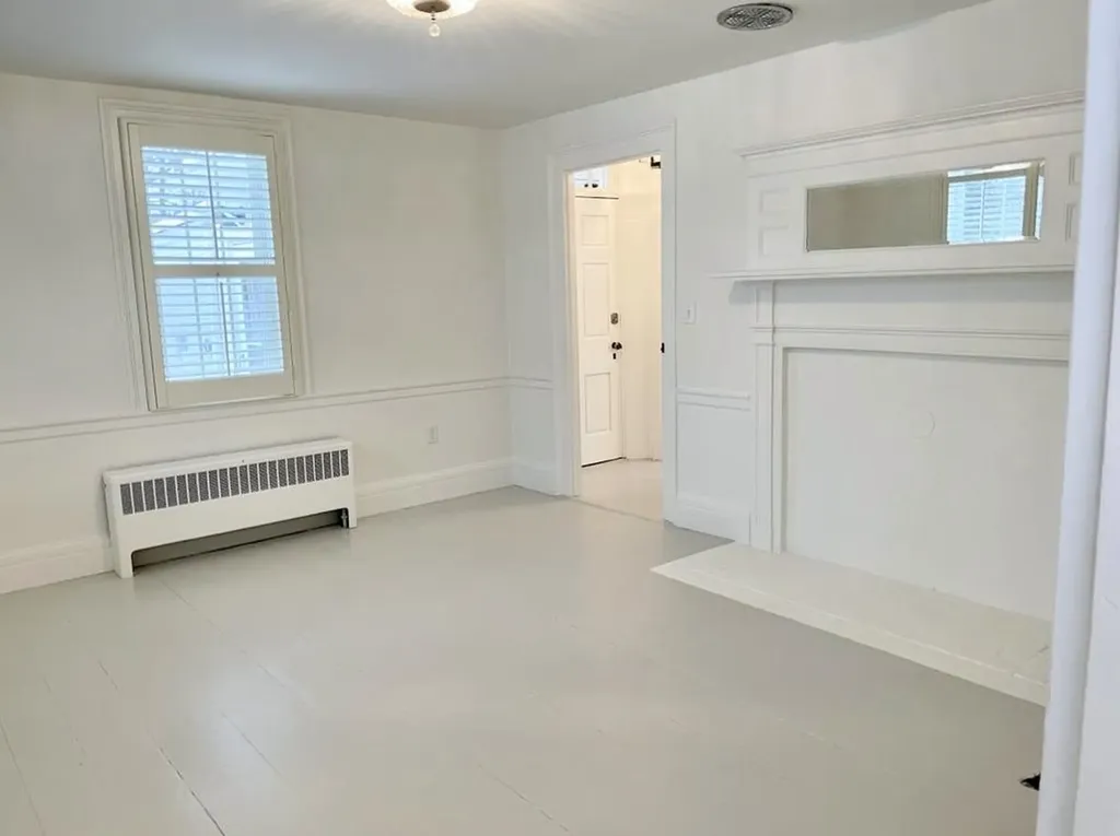 5 Kensington Road Hampton Falls NH 03844