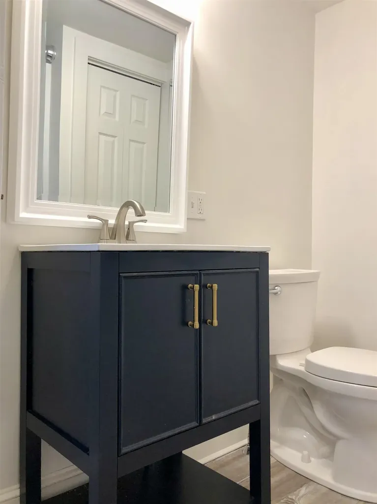 5 Kensington Road Hampton Falls NH 03844