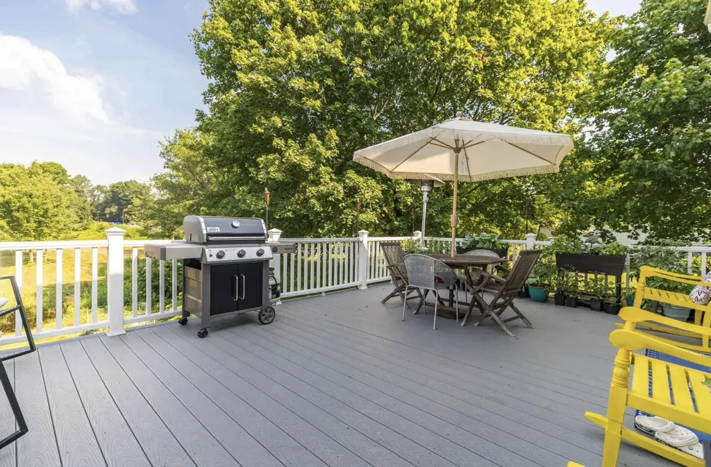 5 Kensington Road Hampton Falls NH 03844