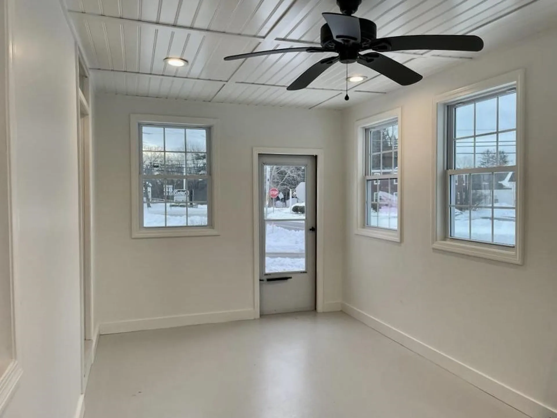 5 Kensington Road Hampton Falls NH 03844