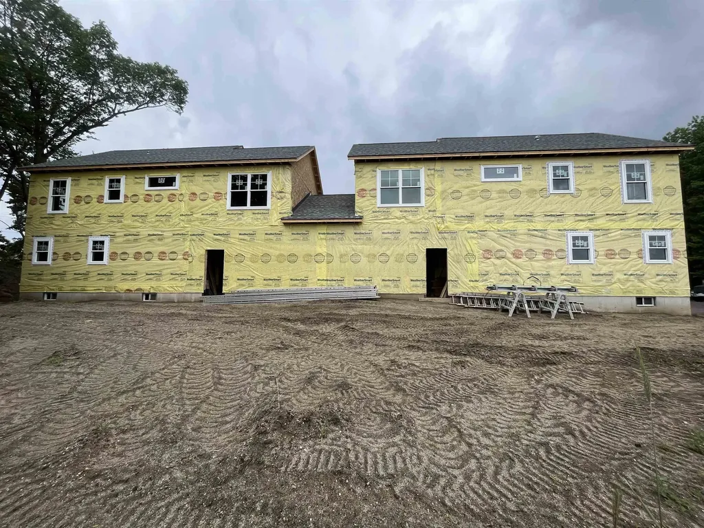 26 Strawberry Way Colchester VT 05446