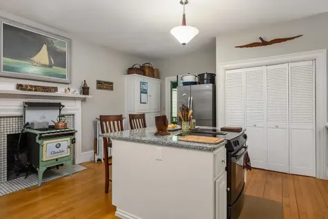 889 South Street Portsmouth NH 03801