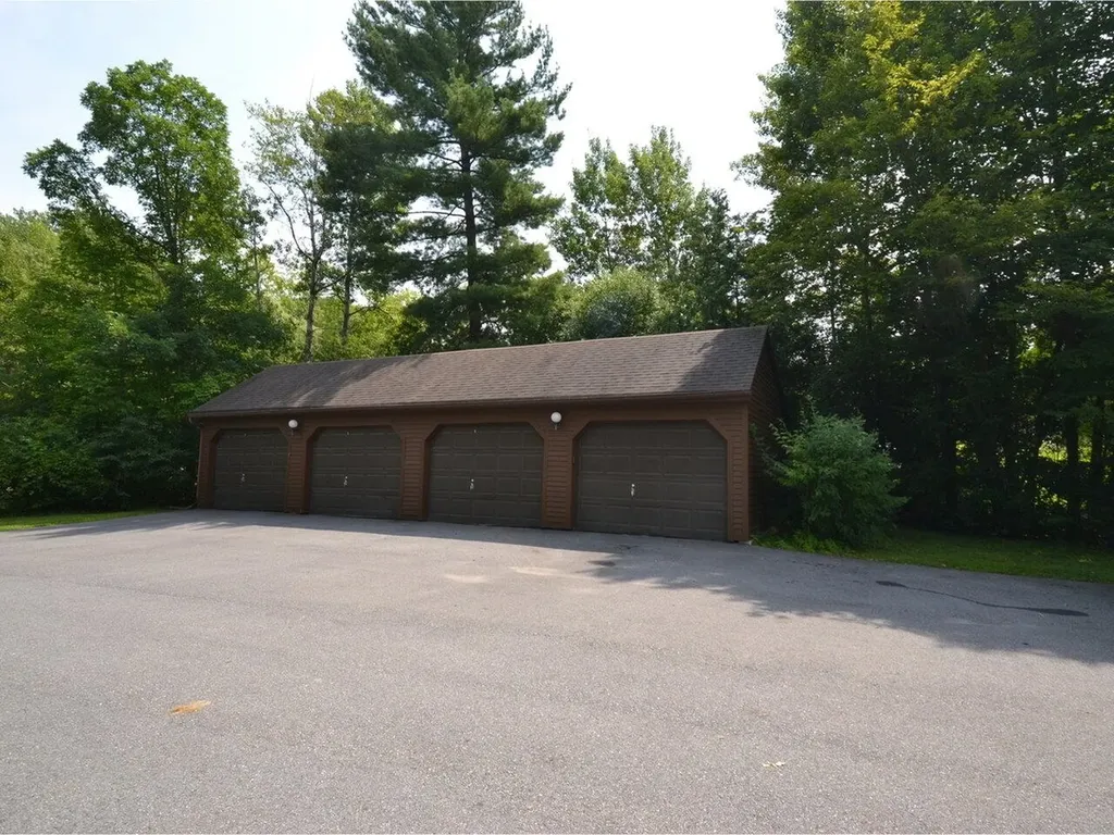 380 Acorn Lane Shelburne VT 05482