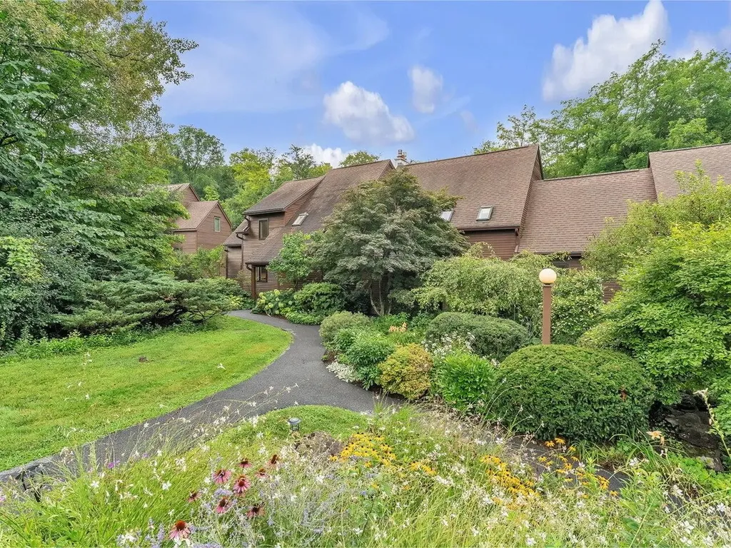 380 Acorn Lane Shelburne VT 05482