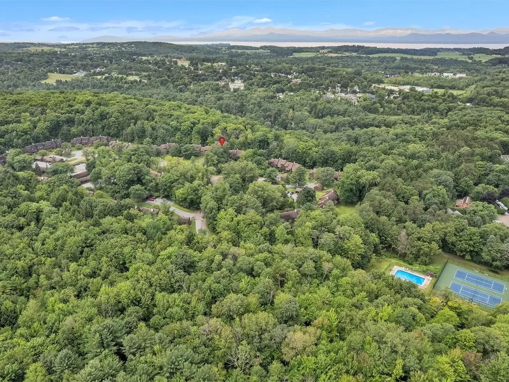 380 Acorn Lane Shelburne VT 05482