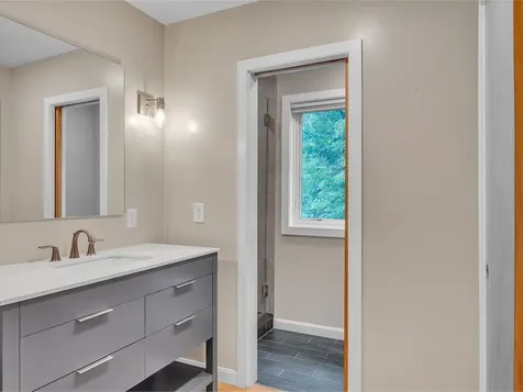380 Acorn Lane Shelburne VT 05482