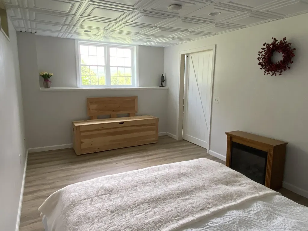 43 Serendipity Way Enfield NH 03748