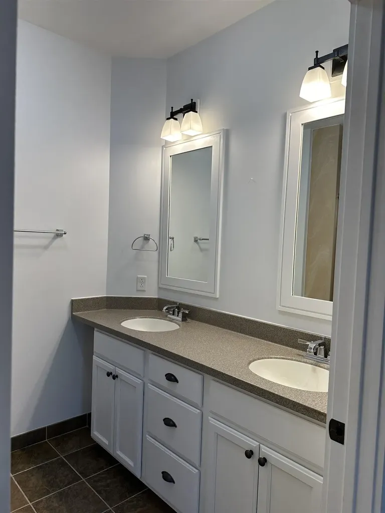 70 Maple Street Middlebury VT 05753