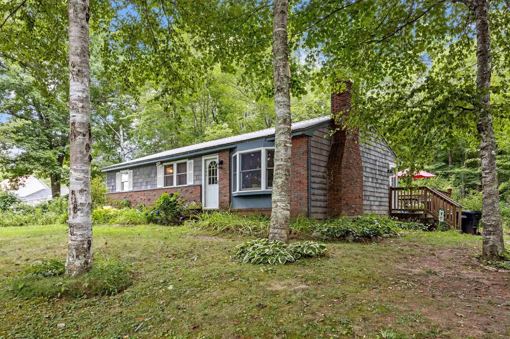 285 Bay Hill Road Northfield NH 03276