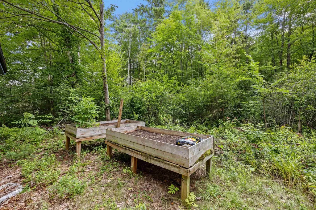 285 Bay Hill Road Northfield NH 03276