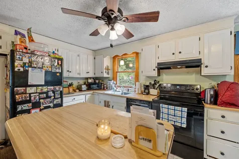 285 Bay Hill Road Northfield NH 03276